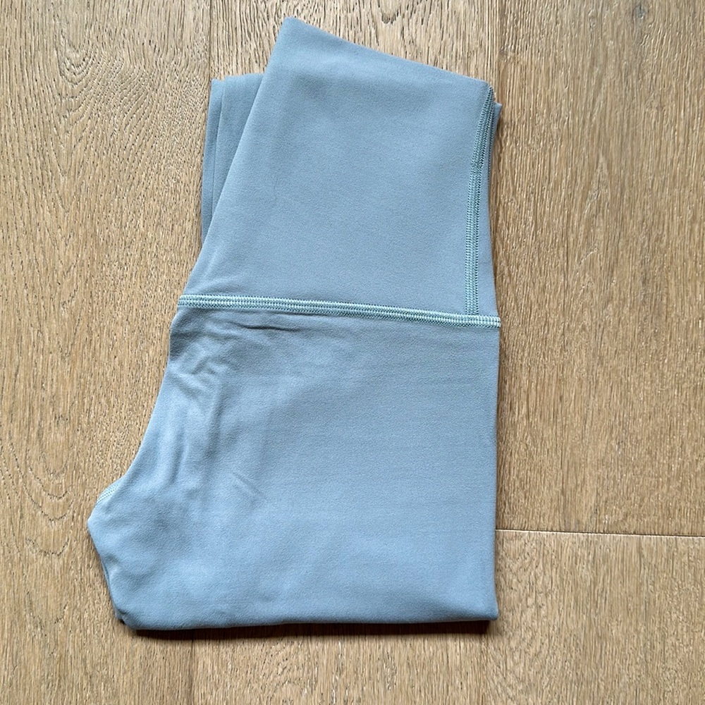 align hr pant 24.5" blue cast size 2 lululemon euc